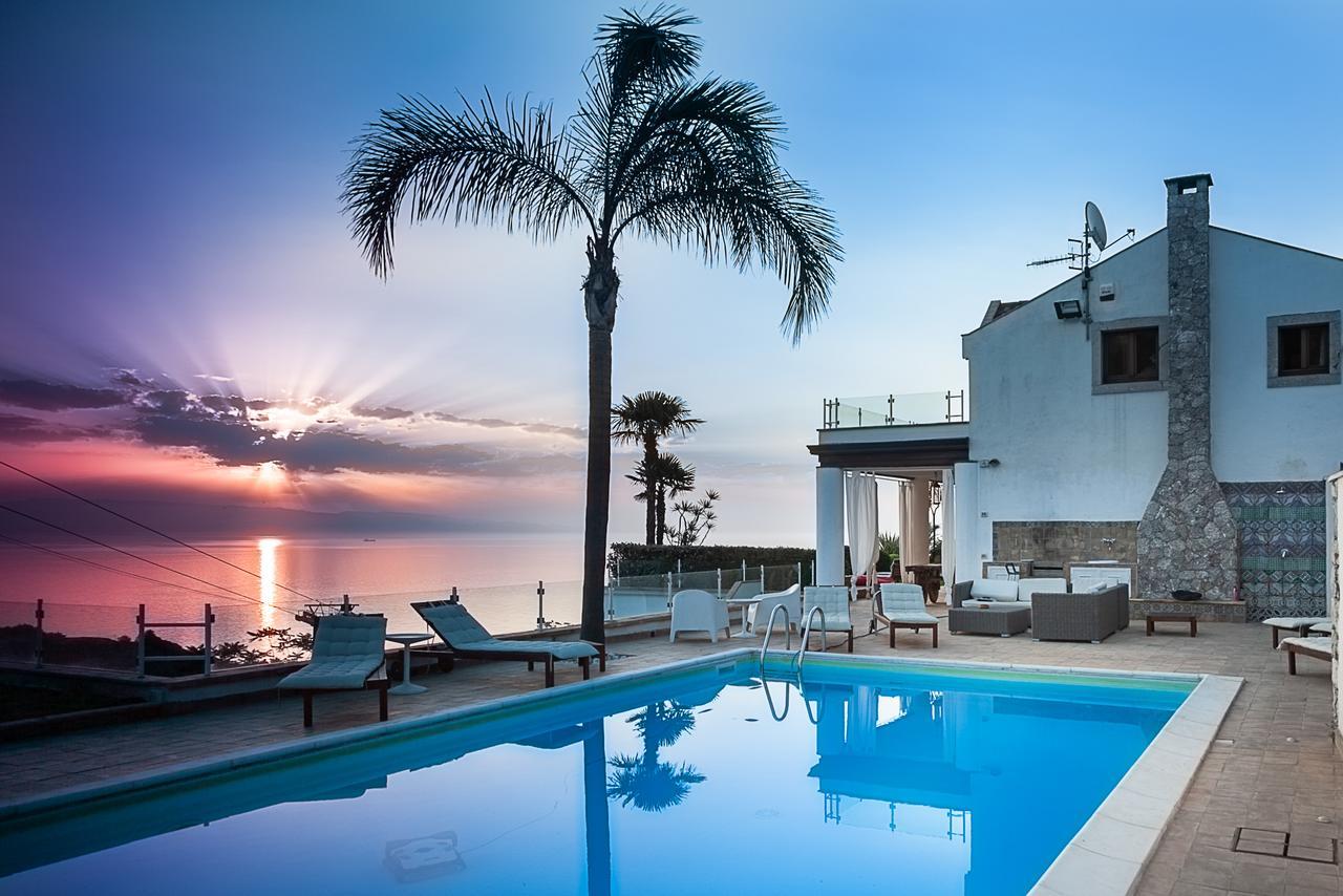 Luxury Taorum Villa With Spectacular Sea Views In Taormina Bagian luar foto