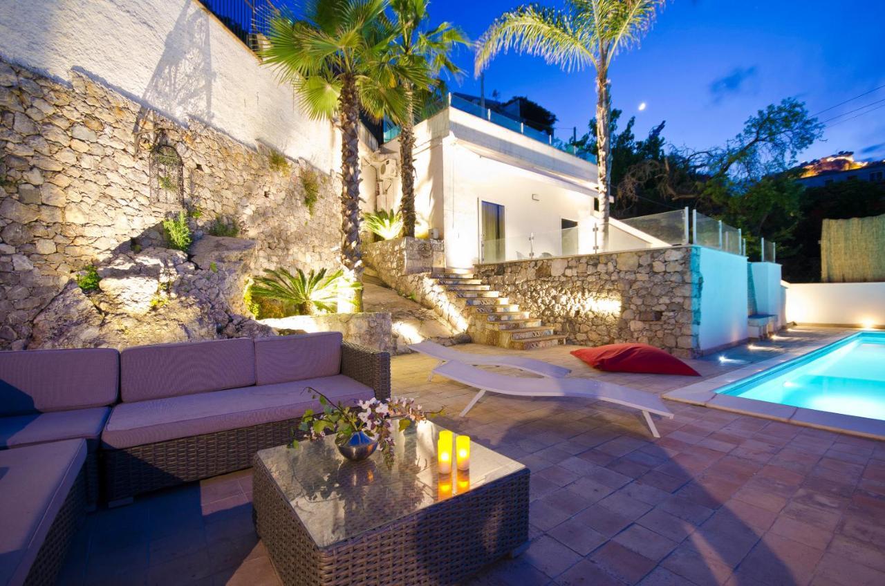 Luxury Taorum Villa With Spectacular Sea Views In Taormina Bagian luar foto